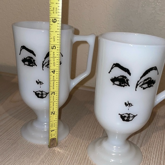 Vintage 70’s Vivian Woodard cups - set of two - Picture 2 of 5